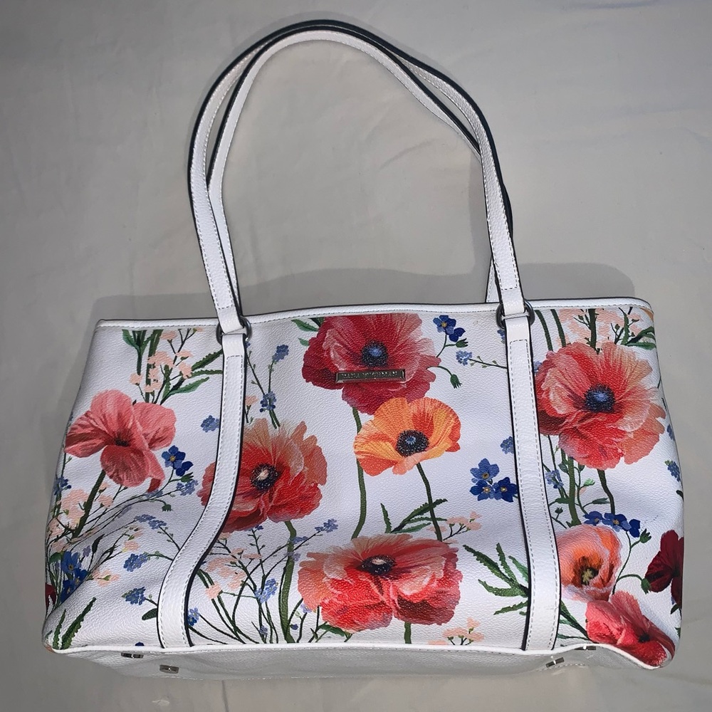 Dana Buchman | Floral Purse